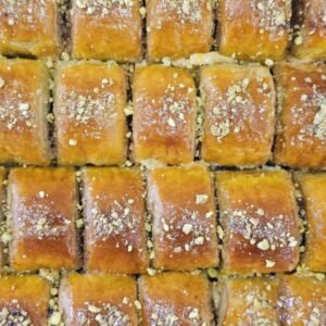 Baklava, walnut, almond, cinnamon – 1 lb | باقلوای لقمه ای، گردو، بادام، دارچین