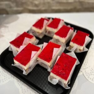 Mixed berry mini cake – 1 lb | مینی کیک میکس بری